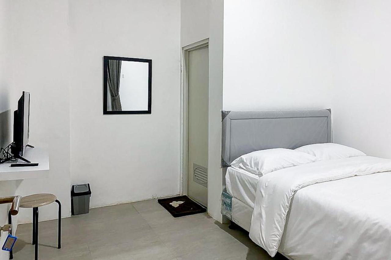 Jabusimo Syariah Redpartner Hotel Jakarta Kültér fotó